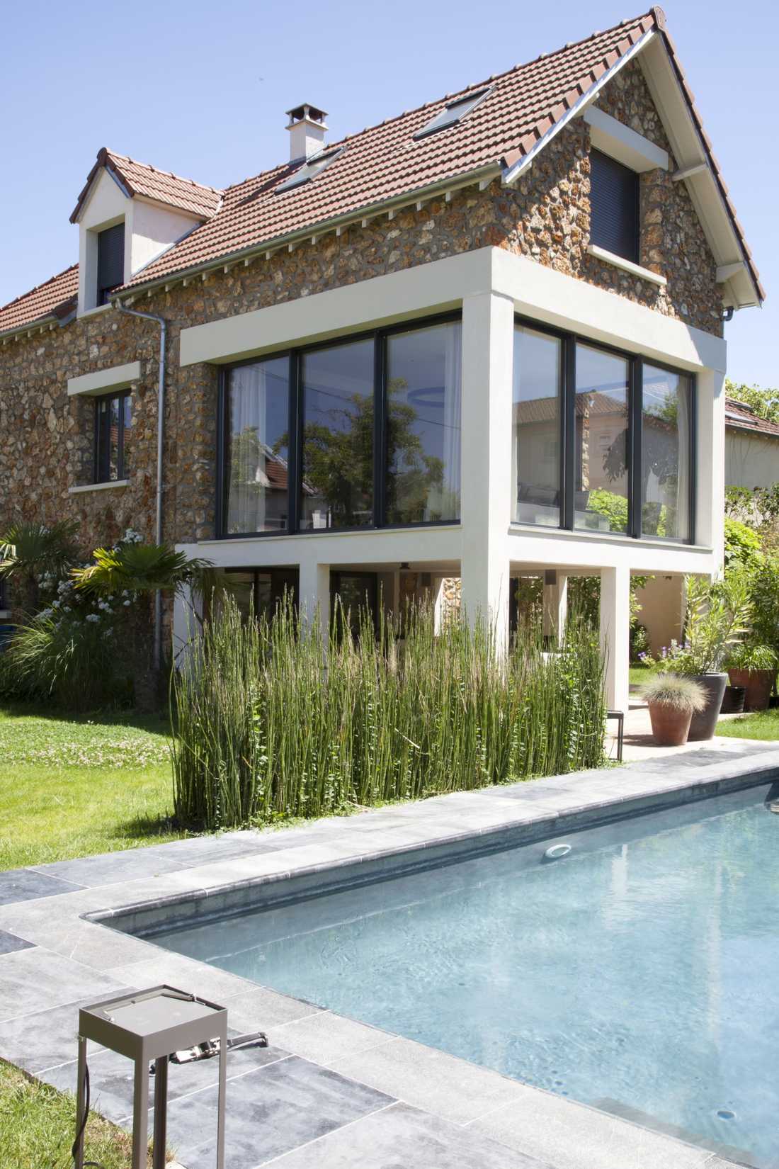 Extension contemporaine d'une maison Meulière