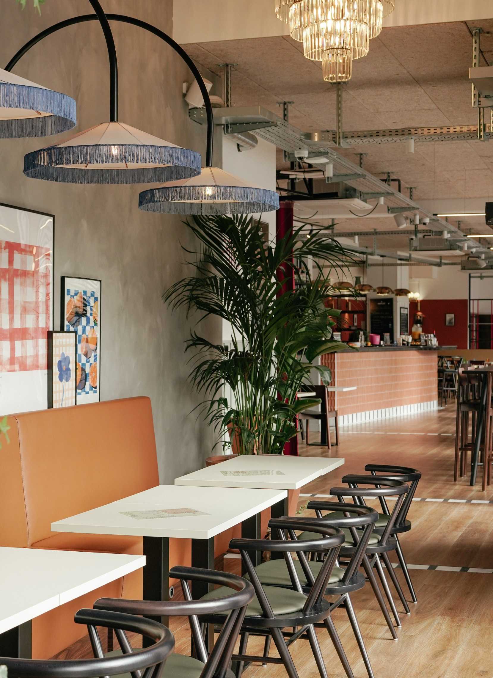 Aménagement d'un restaurant par un architecte spécialiste de l'architecture commerciale